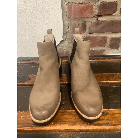 Womens Caslon Joshua Chelsea Leather Boots ,Water Resistant 7.5 Tan Gray - Picture 3 of 7